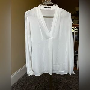 Elegant polyester satin blouse! Versatile style